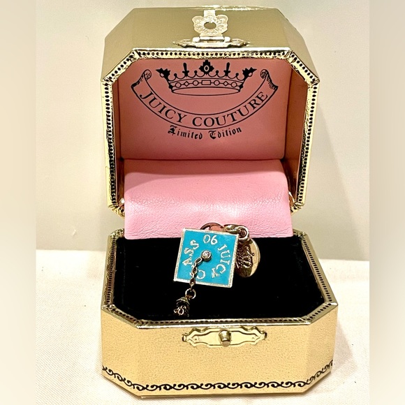 Juicy Couture Jewelry - RARE JUICY VINTAGE Y2K CLASS OF ‘06 GRADUATION CAP